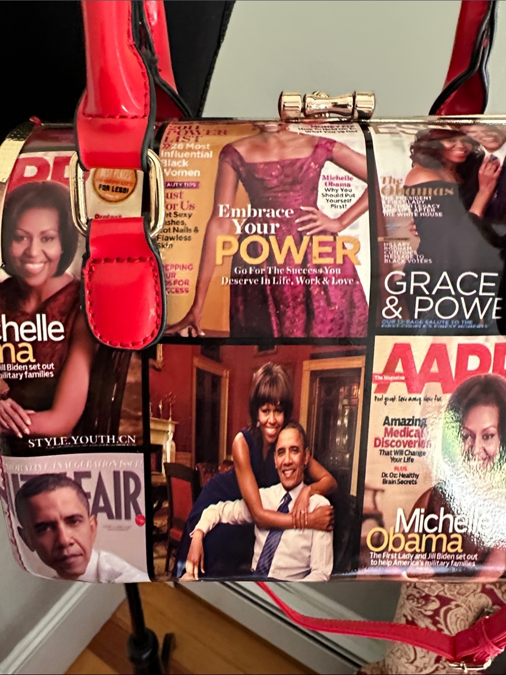Michelle Obama Magazine Cover Handbag- Everyday Statement Bag - Picture 5 of 15